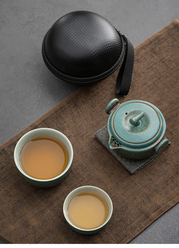 Ceramic Gongfu Travel Tea Set, Gorgeous Chinese Teapot Set with 2 Tea Cups, Portable Carrying Case