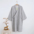 2021 New Men's 100% Cotton Gauze Cotton Robe Loose Thin Yukata Japanese Kimono Pajamas Men's Hooded Robe V-Neck Pajamas Bathrobe