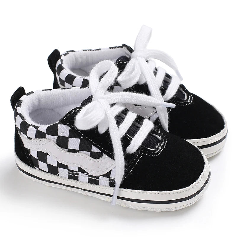 Canvas Sneakers Baby Boy Girl Shoes First Walkers Infant Toddler Anti-Slip Soft Sole Classical Newborn Baby Shoes 0-18 Month