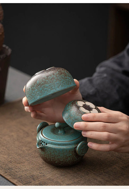 Ceramic Gongfu Travel Tea Set, Gorgeous Chinese Teapot Set with 2 Tea Cups, Portable Carrying Case