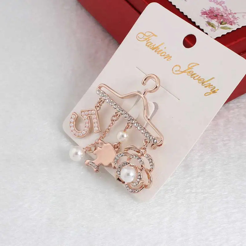 Fashion Brooch Pin Generous Pearl letter Brooch Pin Scarf Pin Top Fashion N5 Brooch For Women