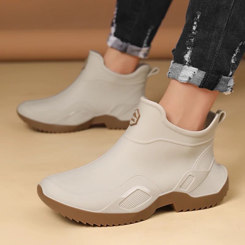 High-end Rain Shoes Men Simple Waterproof Anti-slip and Wear-resistant Short Rain Boots Fishing Rubber Shoes Kitchen Water Shoes