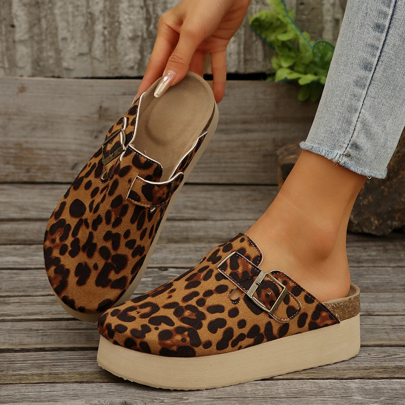 Women Mules Shoes Casual Outdoor Mules Slippers Slip-On Outdoor Beach Flat Shoes Trendy Fashion Cork Sole Sandals Slides Women