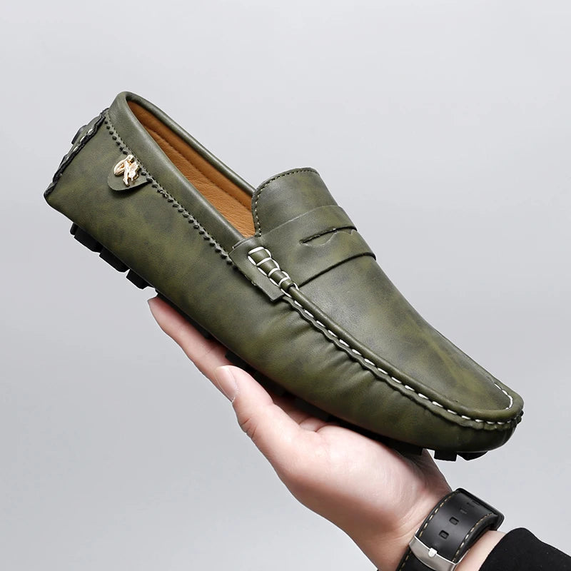 2024 New Arrival Driving Casual Shoes Luxury Men Loafers Soft Moccasins Autumn Winter Shoes Man High Quality Mens Business Shoes