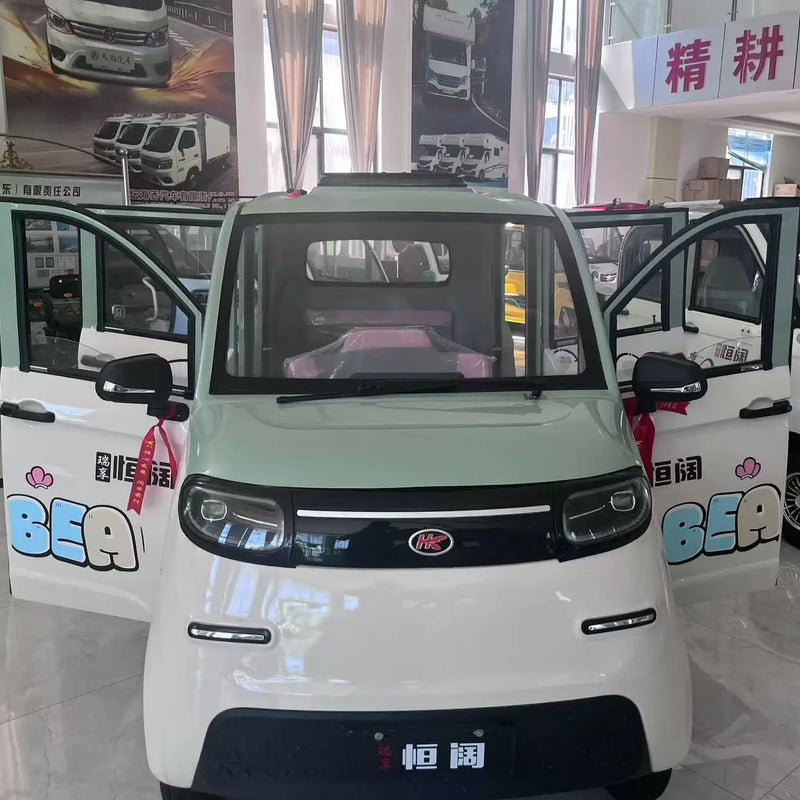 Electric four wheeled vehicle, 220v electric vehicle, low-speed commuting vehicle, 25km/h-45km/h commuting vehicle, CE certifica