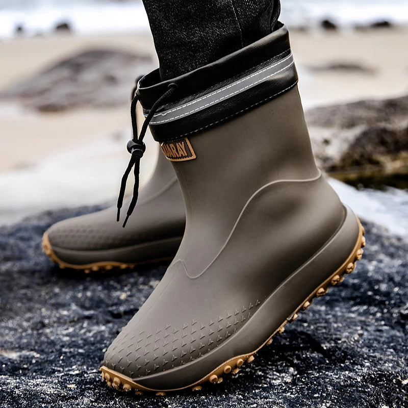 Men's Short Rain Boots Anti-Slip Work Boots Fishing Car Wash Labor Protection Water Shoes Lightweight Durable Rubber Material