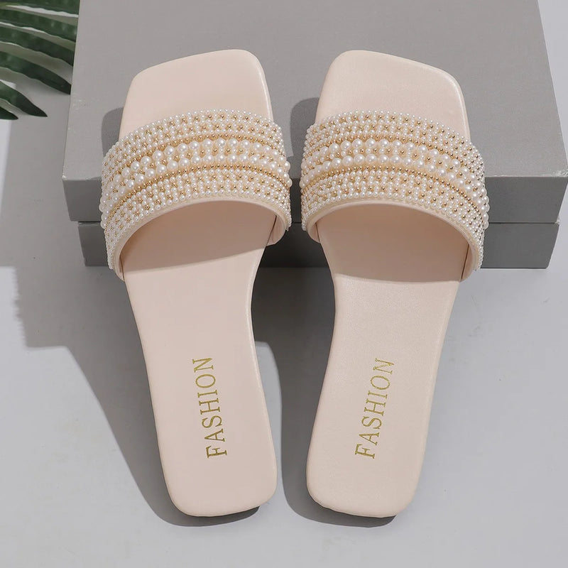 2026 New Women's Flat Bottom Sandals  Summer New Style Beaded Rhinestone Shoes Womens Outdoor Fashion Slippers