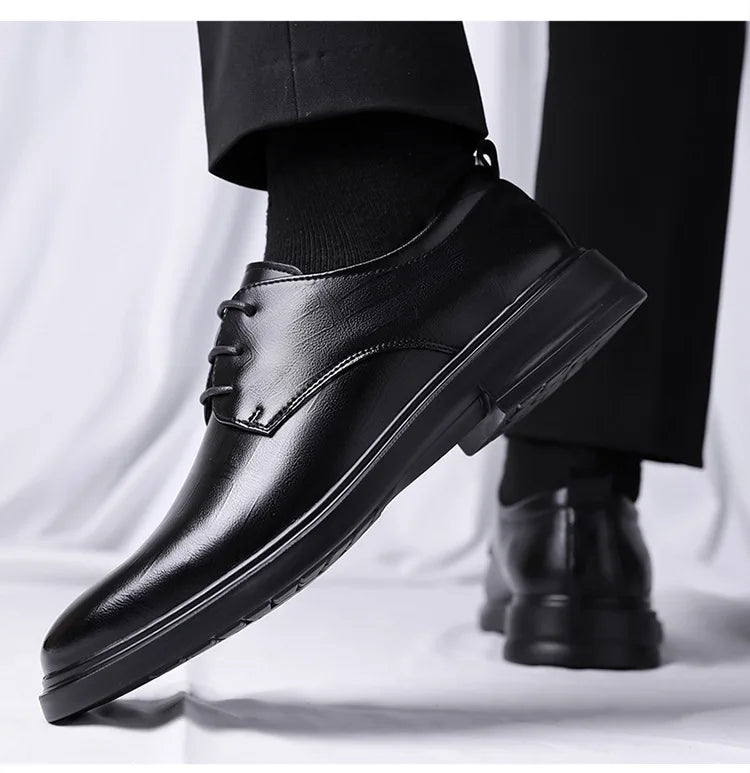 2026 Spring New Designer Dress Shoes for Men Black Fashion Casual Leather Shoes Male Soft Sole Business Wedding Shoe Man