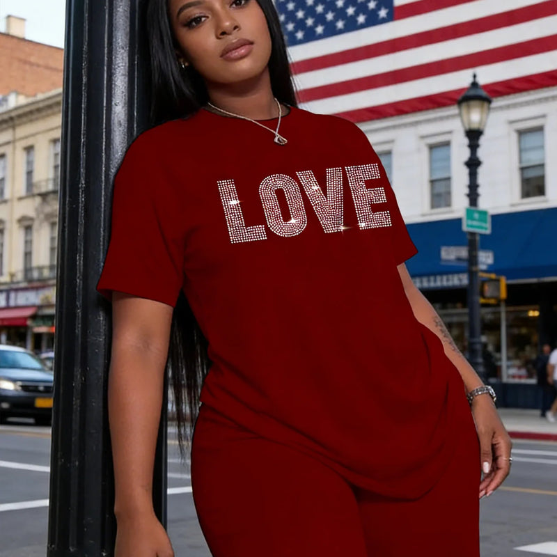 Women's Oversized Casual T-Shirt and Shorts Set, with Round-Neck Short-Sleeved Knitted Fabric and Lettered Heart Print, Suitable