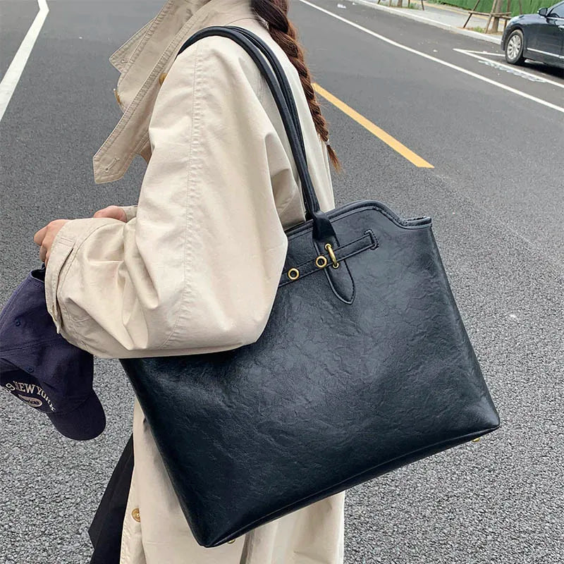 LEFTSIDE Big PU Leather Short Handle Shoulder Bag for Women 2025 Winter Luxury Tote Bag Lady Designer Retro Handbags and Purses