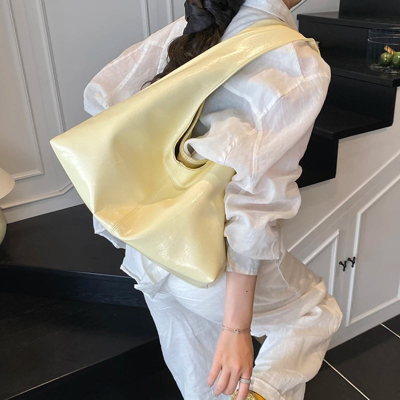 LEFTSIDE High-capacity Shoulder Bags for Women 2025 PU Leather Females Underarm Bag Lady Simple Hobo Bag Handbags and Purses