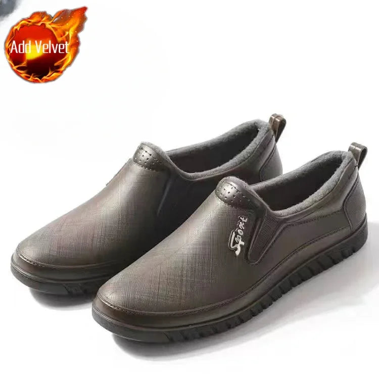 Wear-resistant Male Shoes Waterproof and Non-slip Rubber Fashion Pvc Wide Toes Men's Rain Boots Designer Without Lacing New Gum