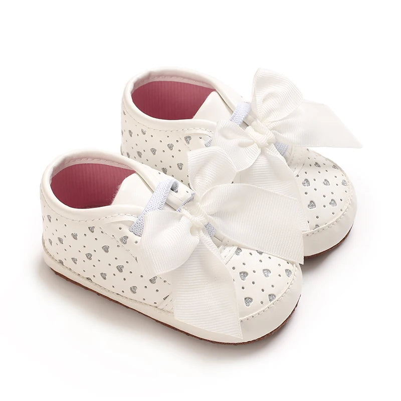 Baby Learning Walk Shoes, Glitter Heart Pom Pom Decor Infant Slip On Shoes, Comfort Daily Pre-Walker Footwear 0-18 Months