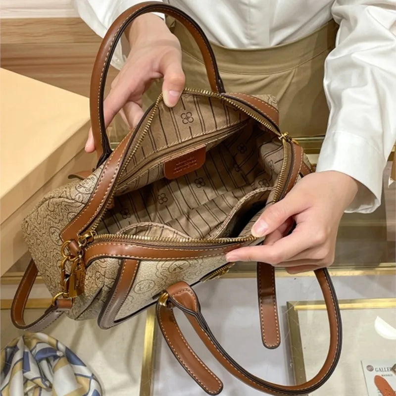 Brand light luxury women's bag 2025 new handbag, high-end retro large capacity single shoulder diagonal cross Boston bag