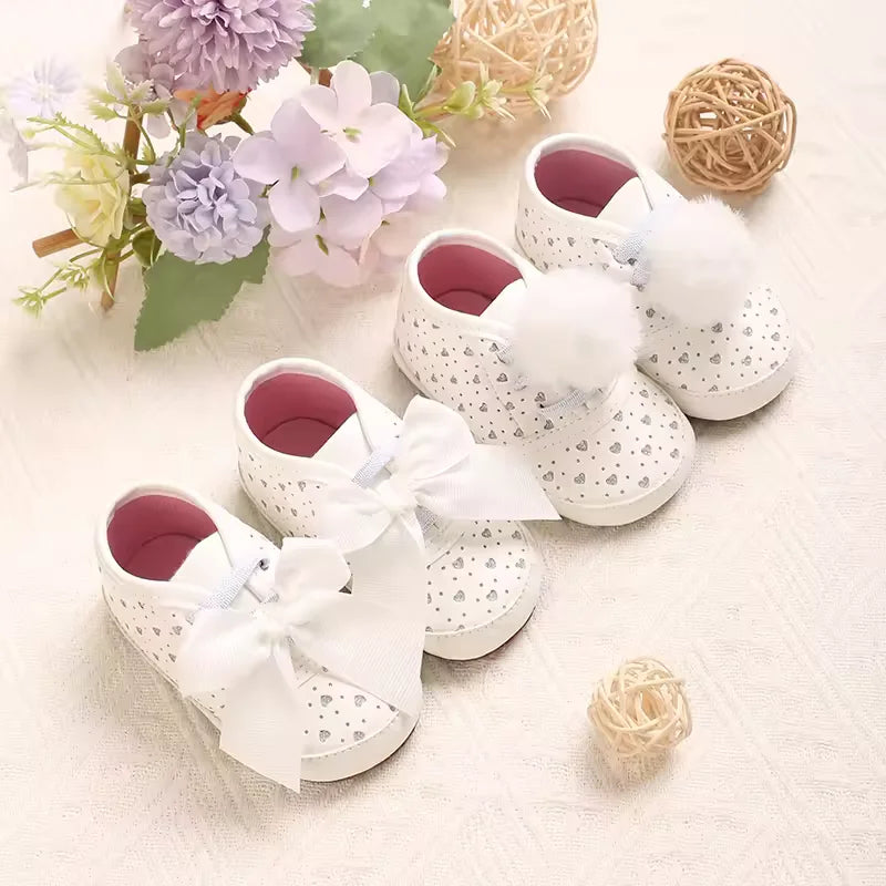 Baby Learning Walk Shoes, Glitter Heart Pom Pom Decor Infant Slip On Shoes, Comfort Daily Pre-Walker Footwear 0-18 Months