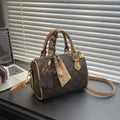 Premium Boston bag pillow bag women's retro European station crossbody texture shoulder crossbody bag