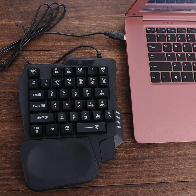 Portable USB Single Hand Keyboard Ultra-slim Luminous One Handedly Keyboard 35 Keys Wired Gaming Mechanical Keyboard Desktop PC