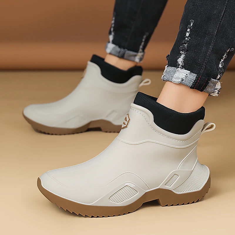 Men's waterproof new outdoor fashion casual rain boots thick anti slip high top wear-resistant comfortable work velvet chef shoe