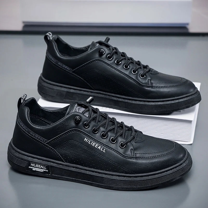 Men's flat casual shoes Four season new breathable lightweight soft-soled outdoor walking shoes student white sports board shoes