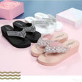 2025 Summer Fashionable versatile Beach Slippers Women'S Elegant minimalist Flip Flops Casual comfortable Wedges women Sandals