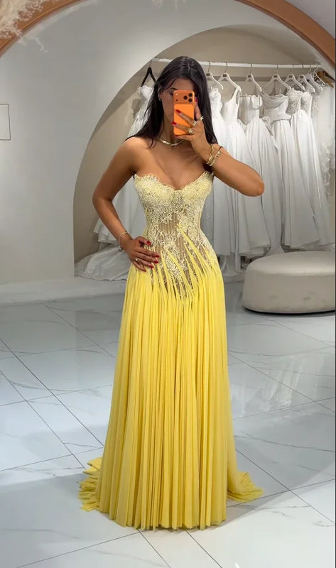 Luxury Lace Chiffon Strapless Evening Dress Beaded A-Line | SAMAG