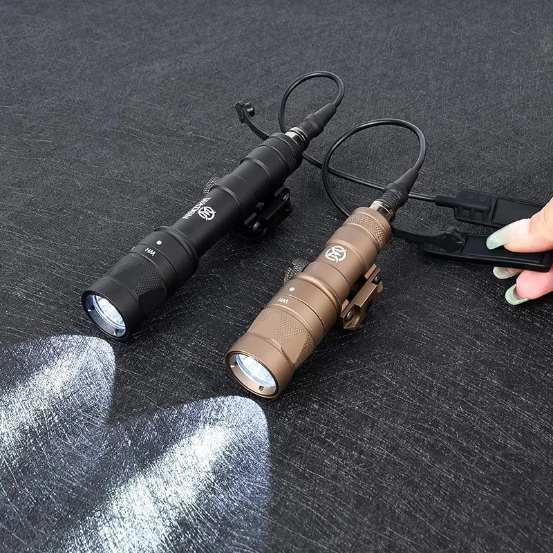 Strobe Flashlight Surefir SF M300 M300W Scout Light WADSN Tactical Torch M600 M600W LED White Lamp Hunting Camping Airsoft X300