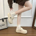 Wearing retro thick soled comfortable slippers for women in the summer of 2026 it is a niche home versatile Baotou cool slippers