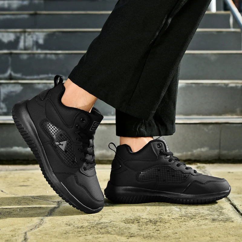 Chef shoes four seasons soft sole non-slip waterproof oil-proof kitchen work shoes men's plus size fashion casual light sneakers