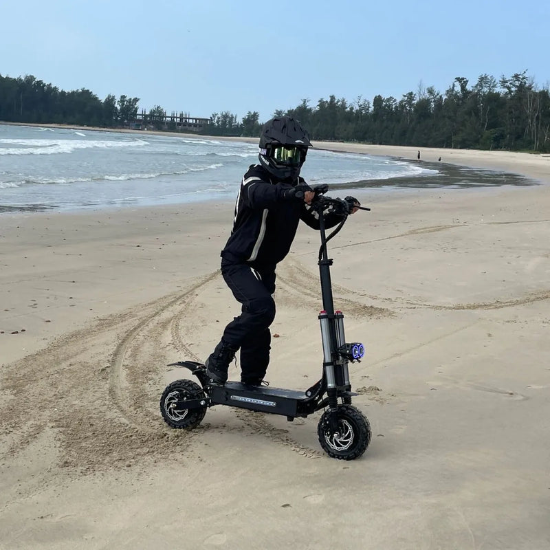 E5B High Speed Electric Scooter 3000W×2 Dual Motor 60V 35Ah Lithium Battery 150KG Load Color LCD Dual Drive Mode