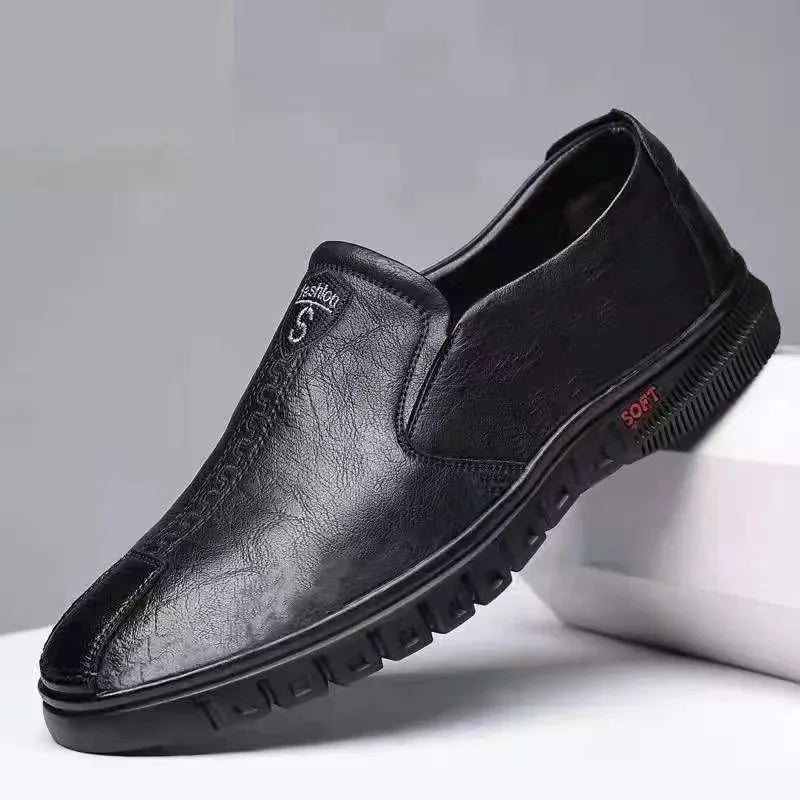 2026 PU Leather Men's Loafers Luxury Men Casual Shoes New Fashion Driving Shoes Breathable Slip on Men Moccasins Plus Size 39~44