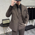 The New Spring 2025 Suit Set Is Fashionable, Stylish And Versatile. It's A Three-Piece Formal Suit Suitable For British Business