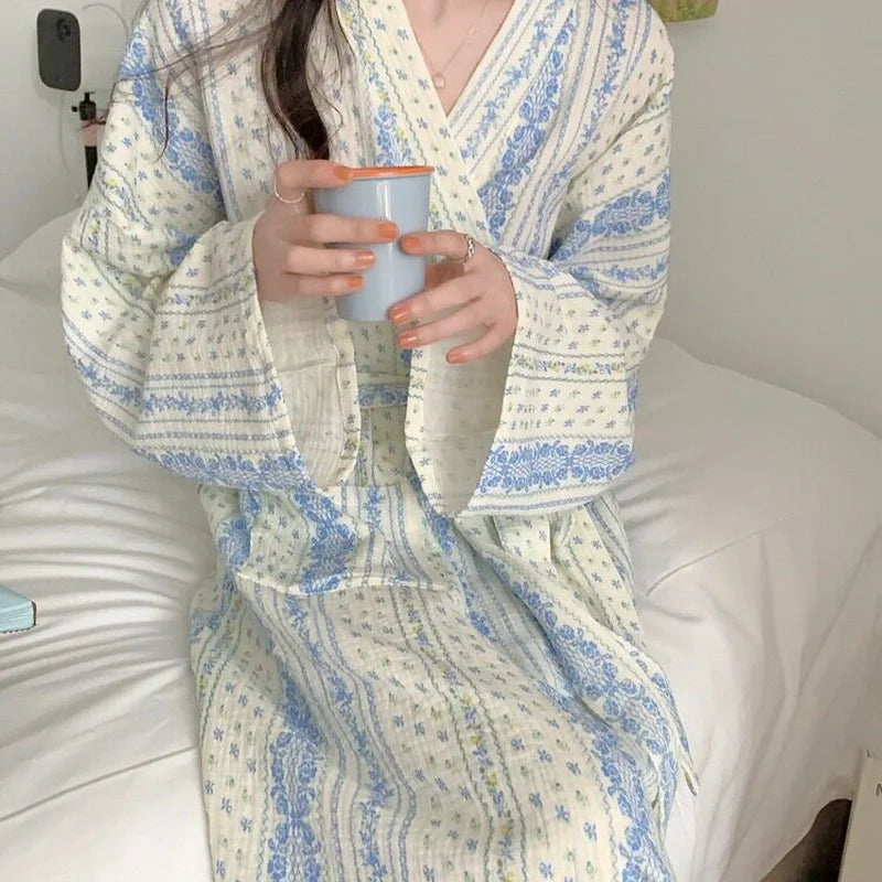 Sweet, Fresh, And Retro Striped Floral Nightgown | SAMAG