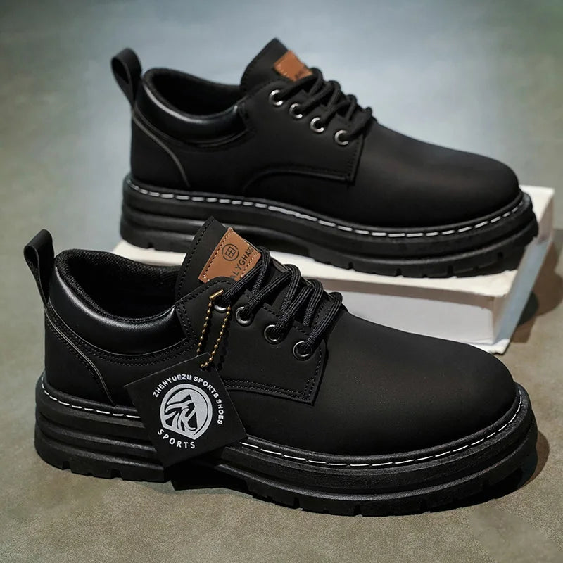 Men's Low-Top Solid Color Fashionable Business Casual Shoes, Non-Slip, Wear-Resistant, Textured Thick-Soled Casual Work Boots, Suitable for Daily Commuting, Walking, and Camping