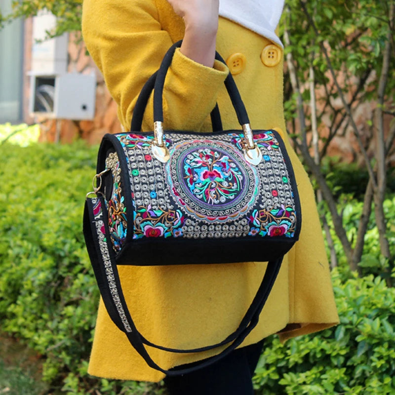 Women Shoulder Bag Handmade Embroidered Bohemia Handbag Retro Large Capacity Canvas Shopping Tote Travel Messenger Boston Bags