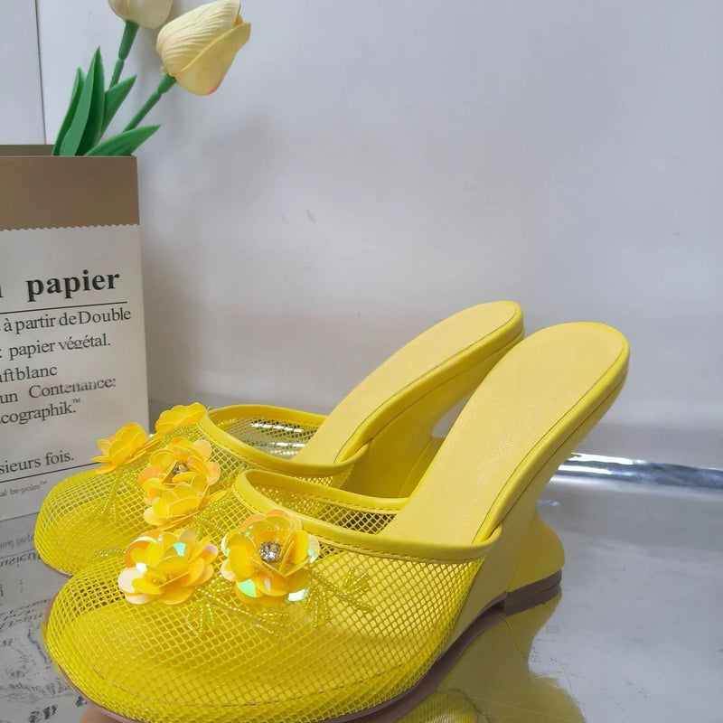 European and American Fashion Hollow Flower Baotou Banquet Half Slippers for Women's Outdoor Versatile Slope Heel Fashion Shoes