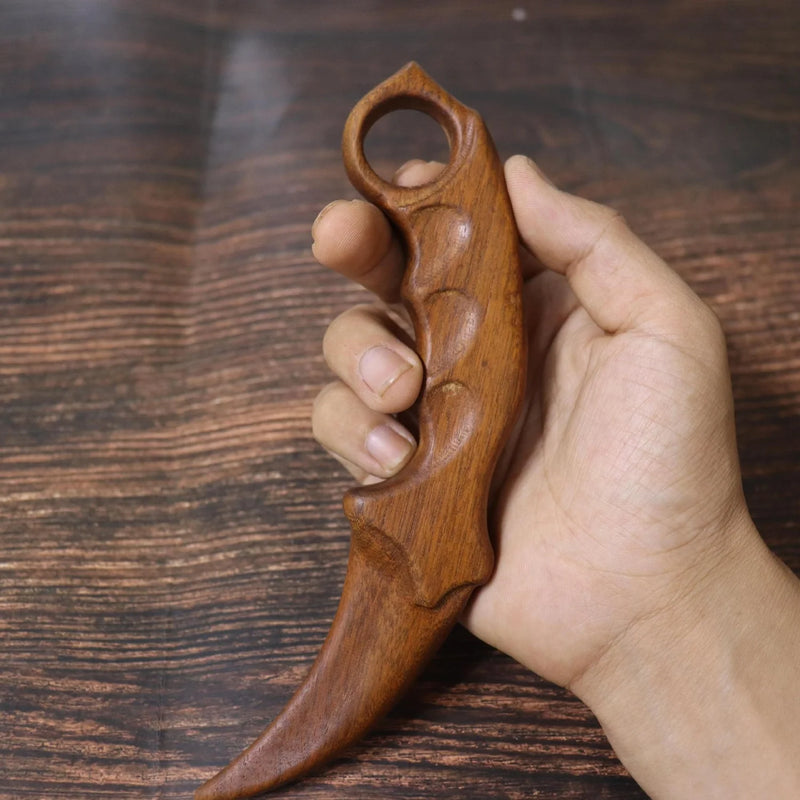 Golden Sandalwood Claw Knife, Whole Wood Carving | SAMAG