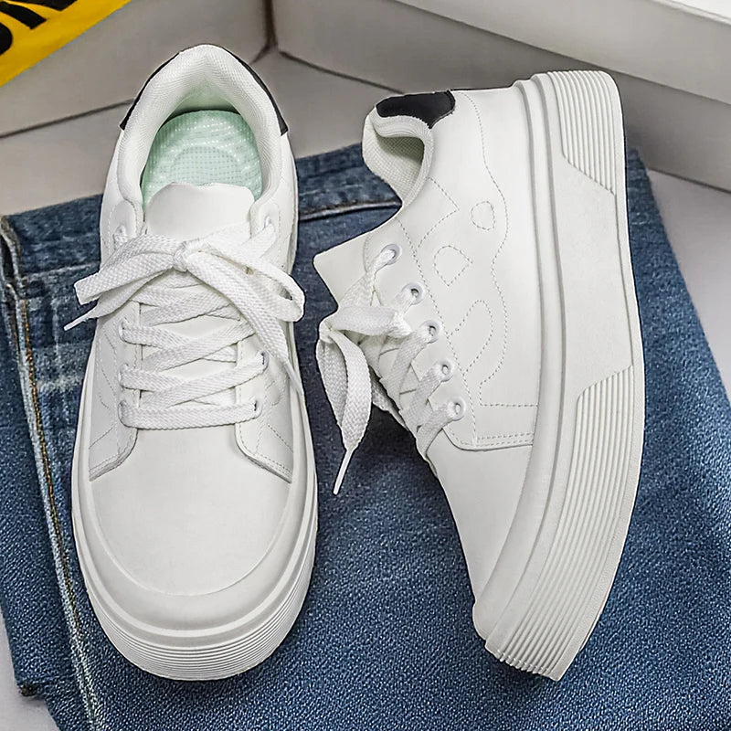 Spring New Men's Shoes, Lightweight Shoes, Trendy and Versatile, Large Size White Shoes, Thick-Soled Casual Sports Sneakers