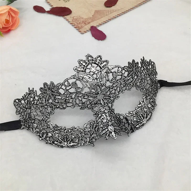 Women's Sexy Half Face Animal Lace Party Mask for Halloween Masquerade Cosplay Party Supplies Ladies Anime Eye Masks Silver