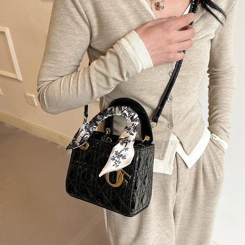 New high-end versatile handbag commuter fashion shoulder women's bag messenger bag