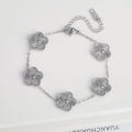 Light Luxury Stainless Steel Hot Sale Black and White Shell Five Leaf Flower Bracelet Simple Woman Fashion Daily Party Jewelry C