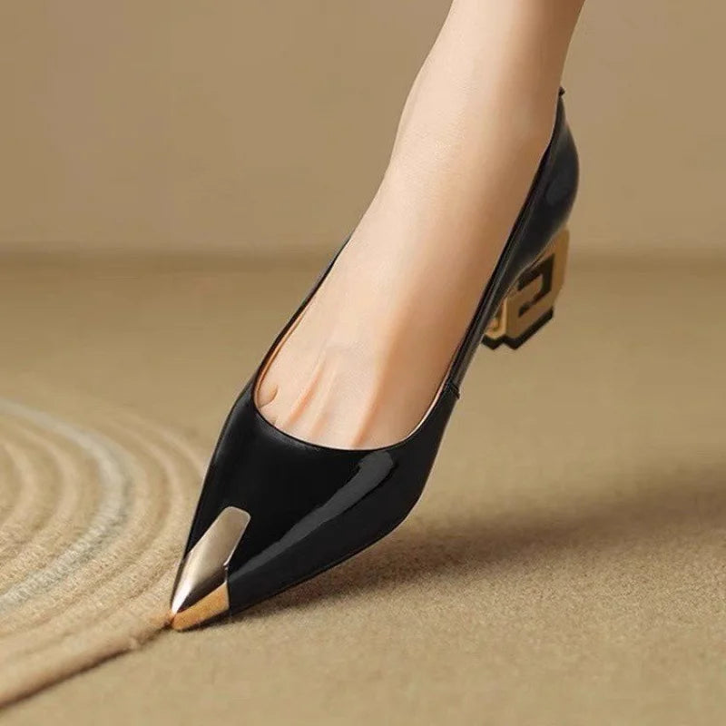 2025 Spring/Autumn New Women's French Retro Metal-Toe High Heels   - Commuter Chunky Heel Pumps,  Gold Buckle Decor  Work Shoes
