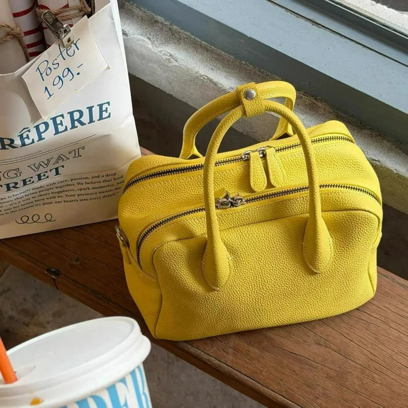 Fashionable and Sophisticated Boston Bag, Large Capacity and Versatile Commuter Handbag, Women's Single-shoulder Crossbody Bag