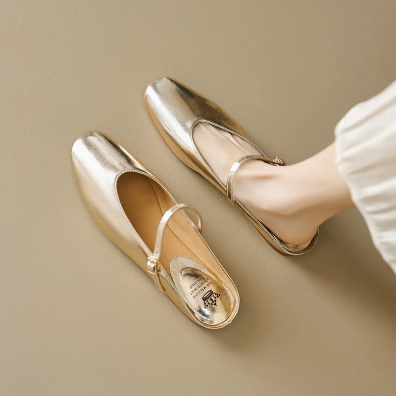Genuine Leather Slippers Women Flat Heels Covered Toe Ladies Casual Mules Shoe Comfortable Summer Sandals