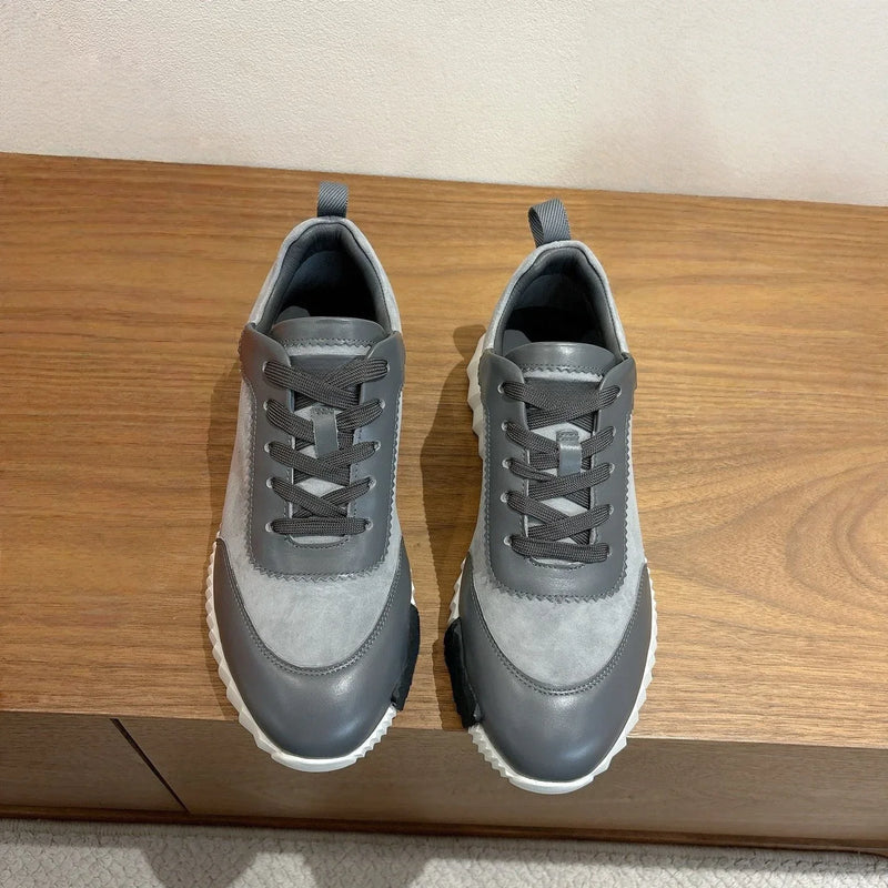 New shoes fashion, individuality, women's leisure, fashionable flat sports shoes, leather mesh, breathable running, rubber