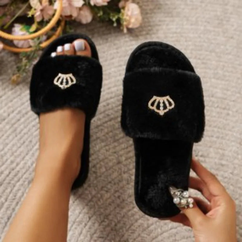 Winter New Soft Soled Comfortable Casual Women Shoes 2026 Luxury Rhinestone Crown Decor Plush Warm Cotton Slippers for Women
