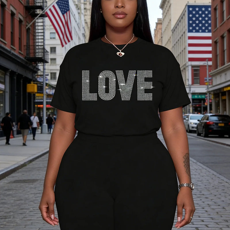 Women's Oversized Casual T-Shirt and Shorts Set, with Round-Neck Short-Sleeved Knitted Fabric and Lettered Heart Print, Suitable