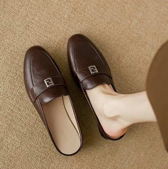 New Women's 2026 Retro Mules Low Heel Loafers Slip-On Shoes Elegant Daily Commute Casual Flat