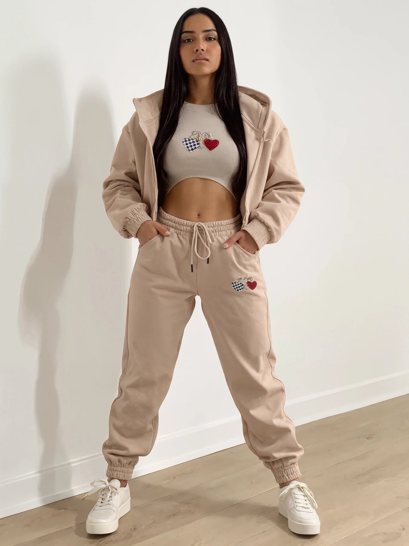 Women's New Fleece Heart-shaped Print Sports and Leisure Three-piece Suit, Long-sleeved Jacket and Half Vest and Drawstring Pants, Machine Washable