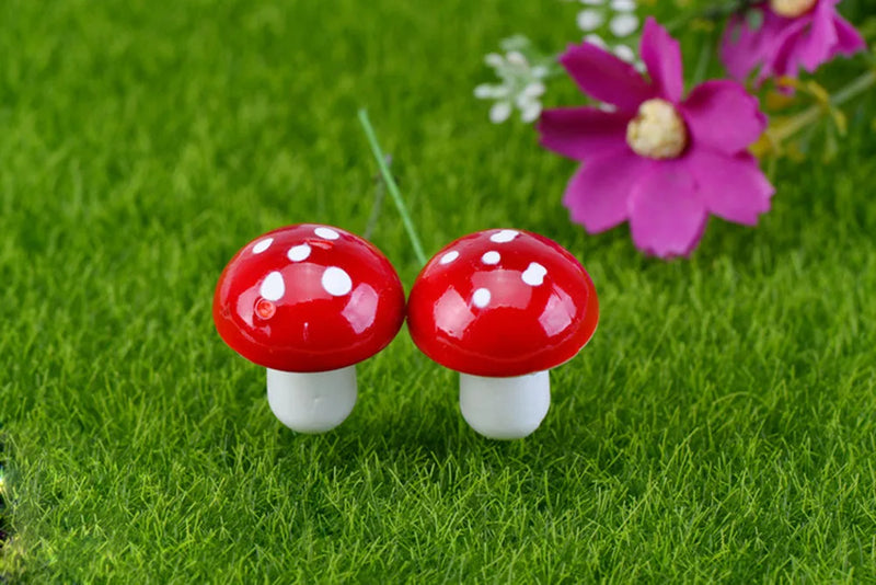 50 Pc Mini Red Mushroom Garden Dotted Small Potted DIY Toy House Landscape Bonsai Plant Garden Decoration Wholesale Ornament