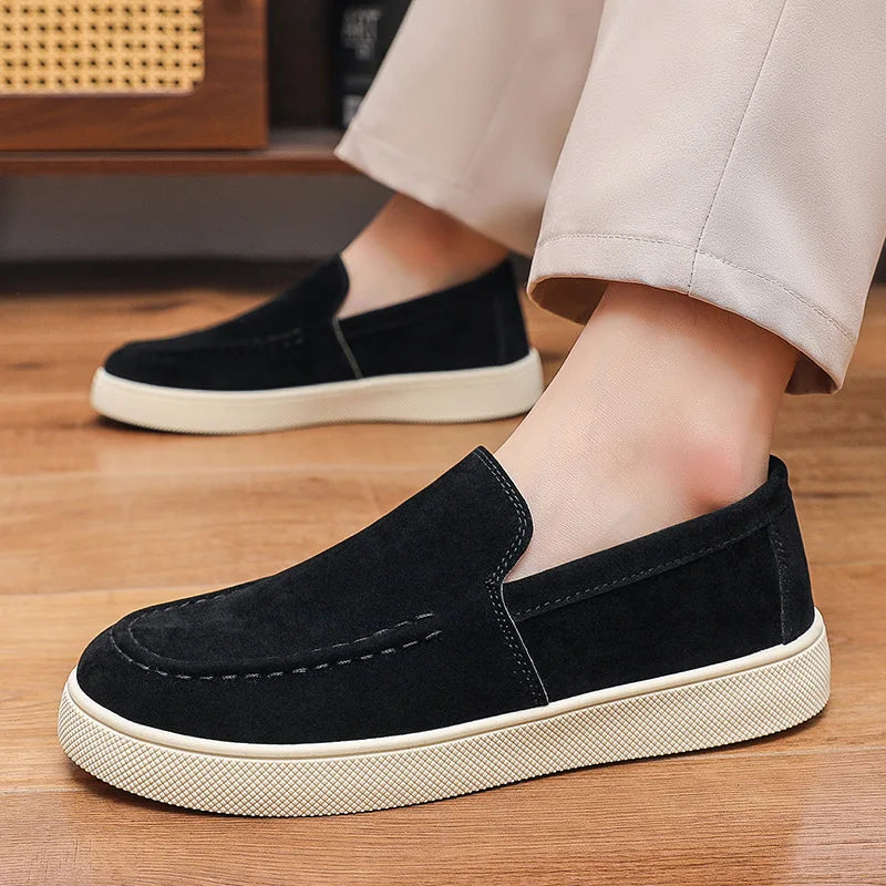 Men's Suede Slip-On Loafers Casual Fashion Bean Shoes Comfortable Breathable Flat Heel round Toe PVC Outsole Leisure Style